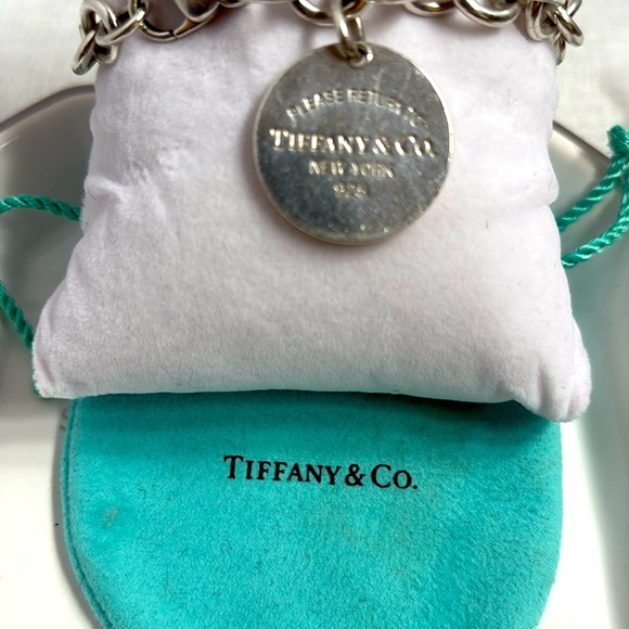 Tiffany & Co. Silver Chain - Return to Tiffany Round Tag Bracelet - Picture 2 of 6
